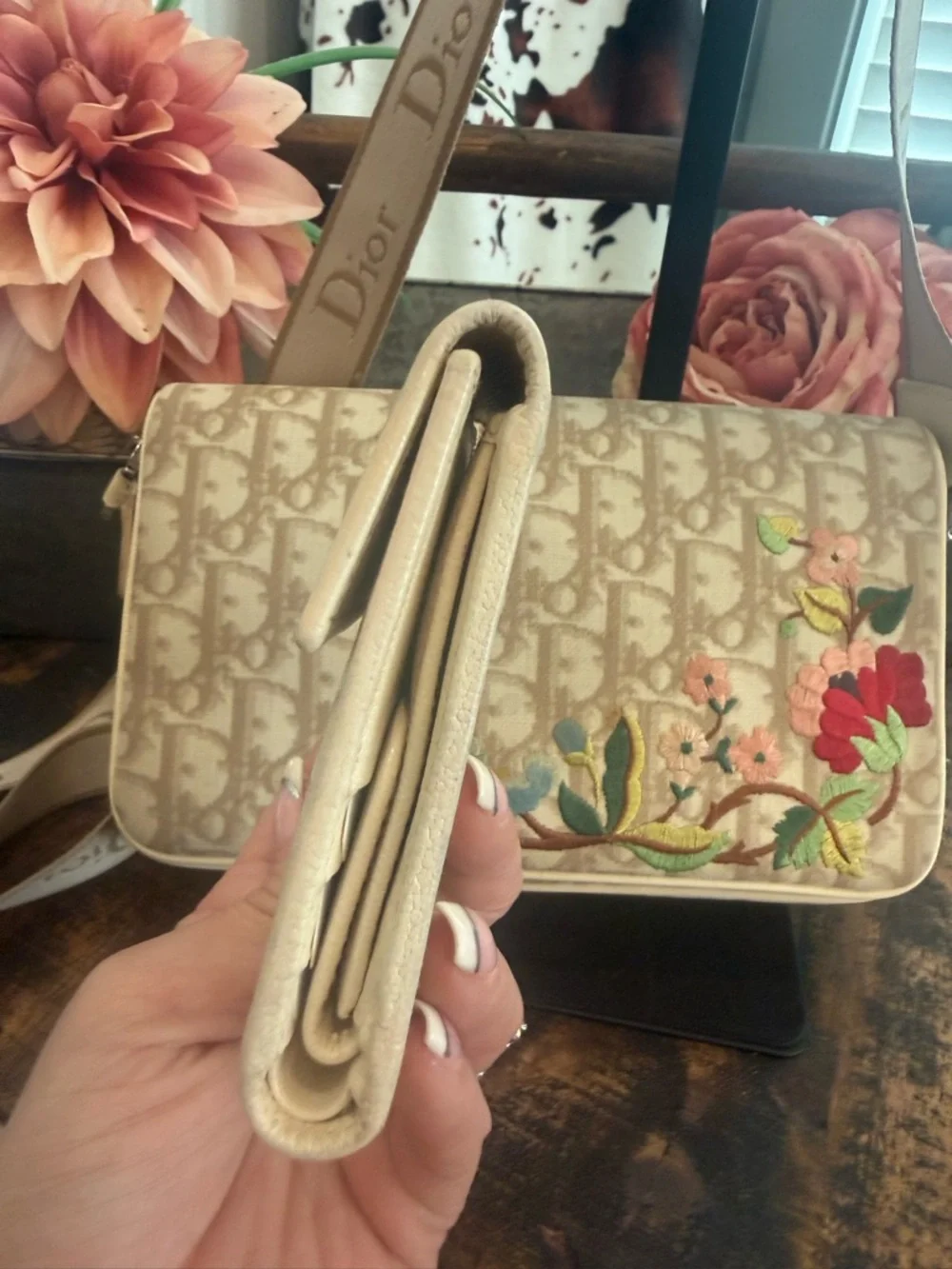 Dior Beige Trotter Floral-Embroidered Crossbody w/COA & Matching Wallet BOD1024 - Picture 15 of 16